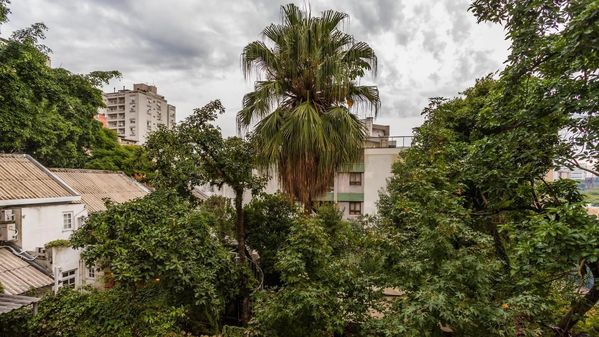 Apto Proximo Ao Parque Moinhos Com 2 Quartos E Vaga De Garagem Porto Alegre Apartment