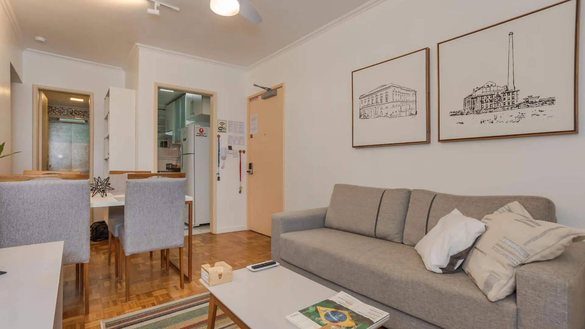 Apto Proximo Ao Parque Moinhos Com 2 Quartos E Vaga De Garagem Porto Alegre